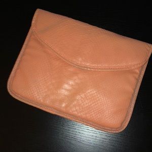 Clutch (how I used it) or tablet holder